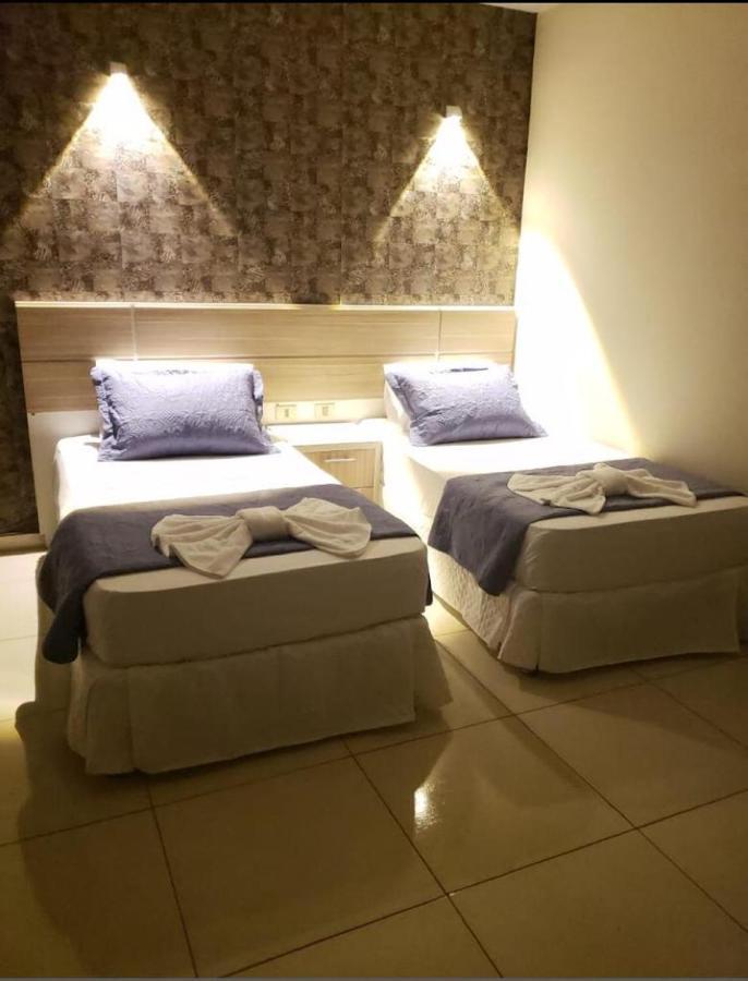 Hotel Llamosas Ciudad del Este Eksteriør billede